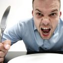 7 consejos para reducir las ganas de comer durante las dietas